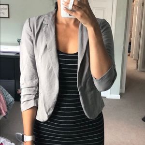 Gray cropped blazer